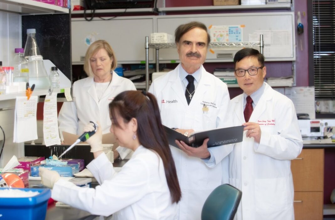 UofL cardiologist Roberto Bolli, center, leads a new, multicenter clinical trial of an IV-delivered stem cell therapy for heart failure at the University of Louisville and UofL Health. UofL photo.